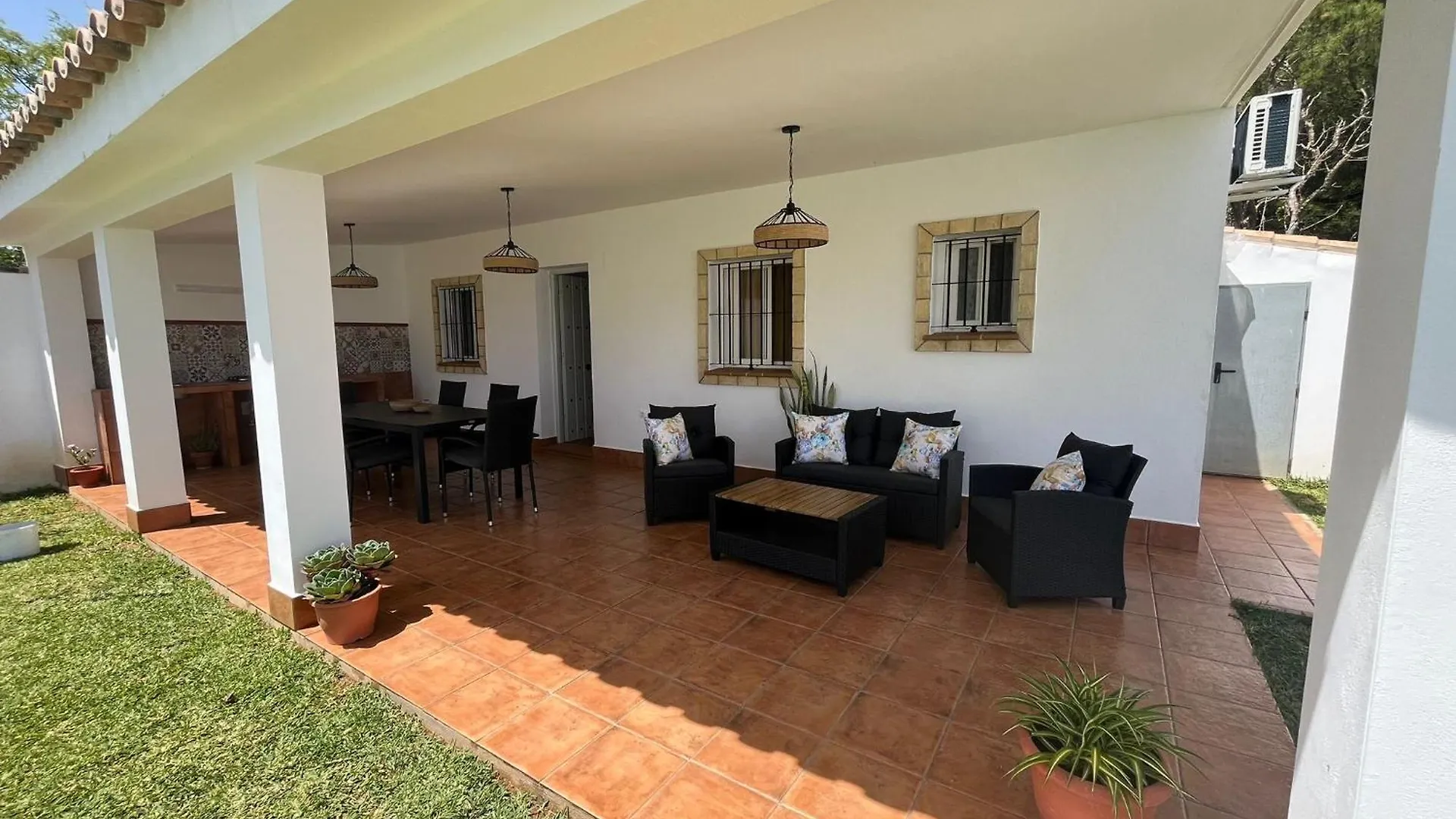 Chalet Andaluz Con Piscina Chiclana de la Frontera