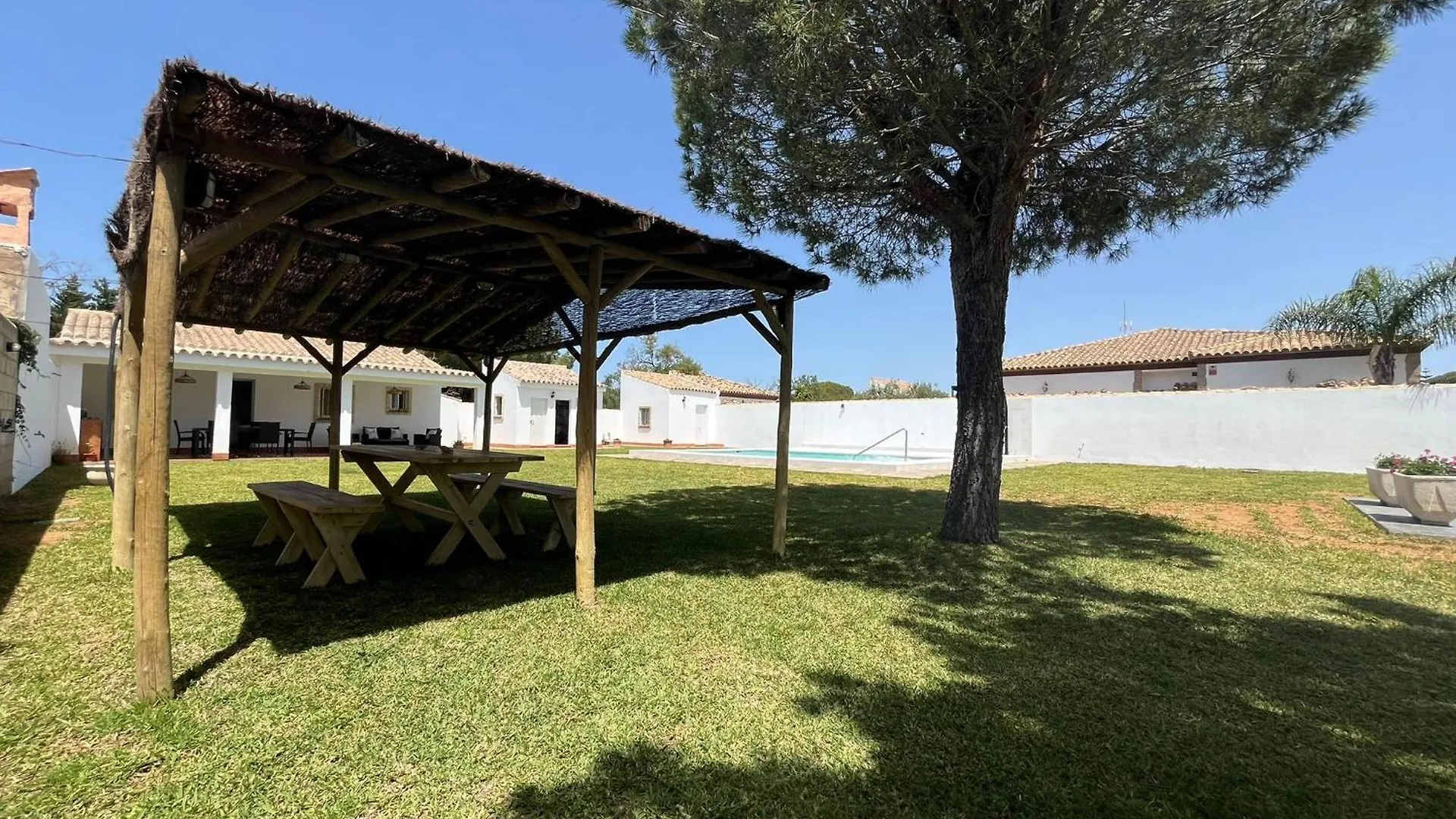 Chalet Andaluz Con Piscina Chiclana de la Frontera