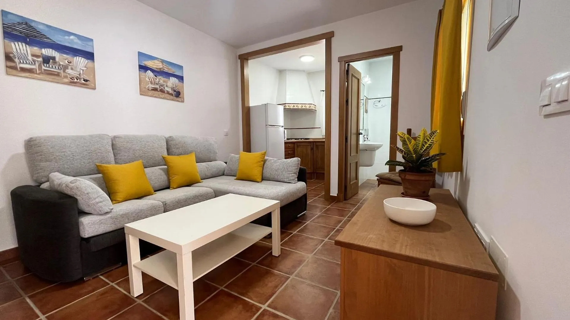 Chalet Andaluz Con Piscina 奇克拉纳－德拉弗龙特拉