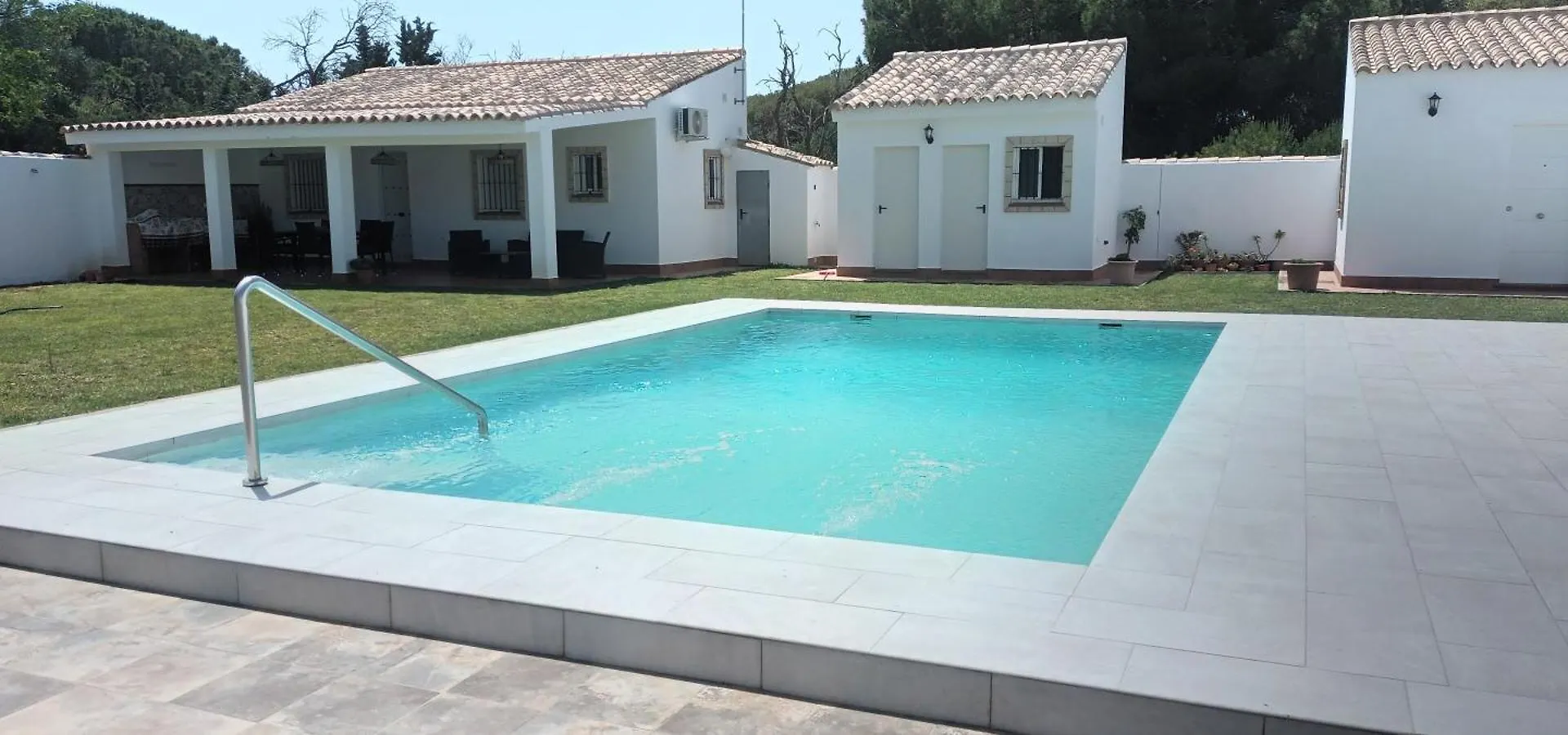 度假居 Chalet Andaluz Con Piscina 奇克拉纳－德拉弗龙特拉