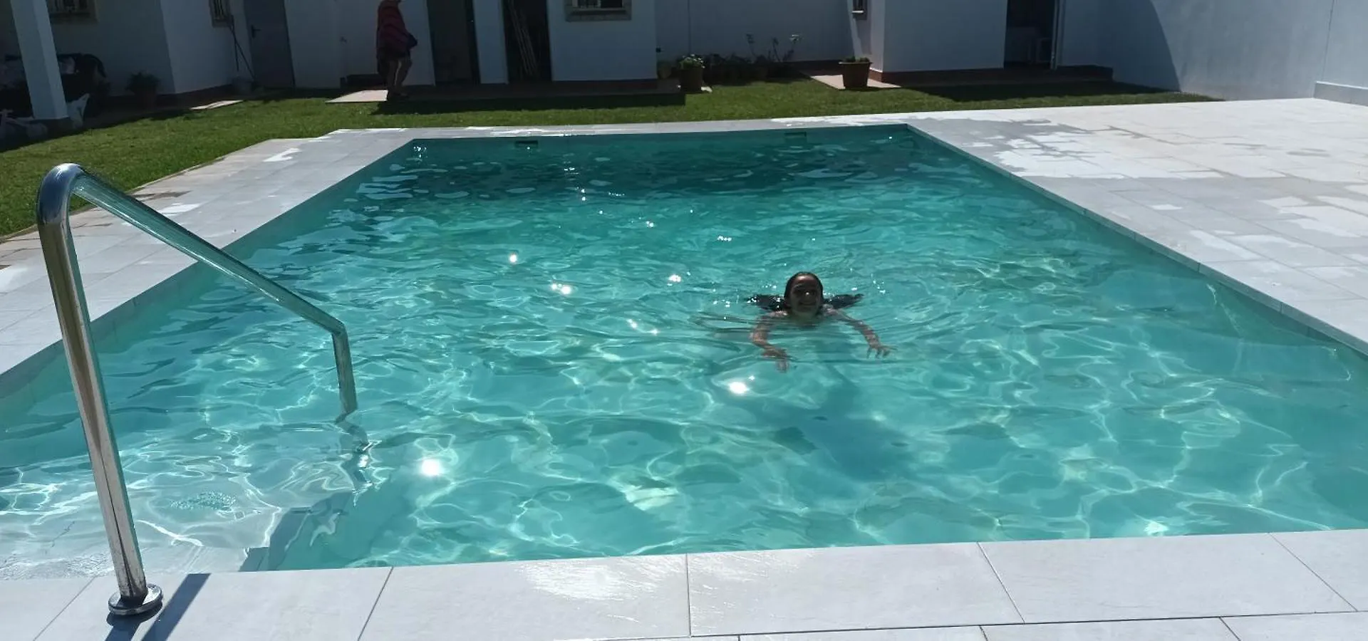 Chalet Andaluz Con Piscina 奇克拉纳－德拉弗龙特拉